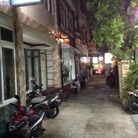 Ngoc Binh Hotel Хюе Екстер'єр фото