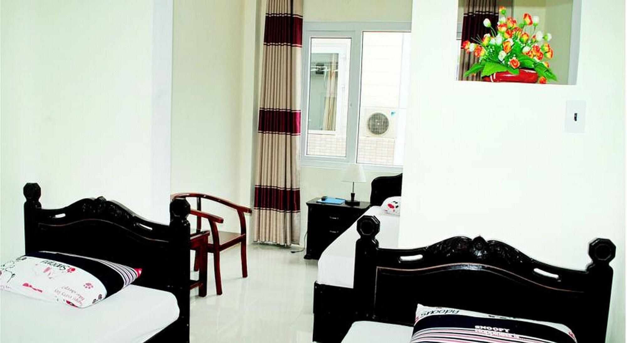 Ngoc Binh Hotel Хюе Екстер'єр фото