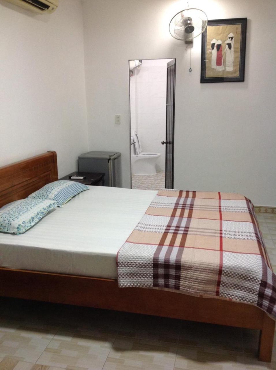 Ngoc Binh Hotel Хюе Екстер'єр фото